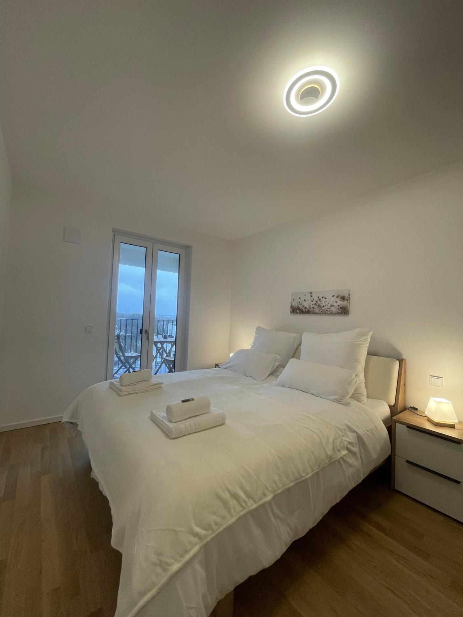 Luxurious And Stylish At Ber Airport Apartment Schoenefeld