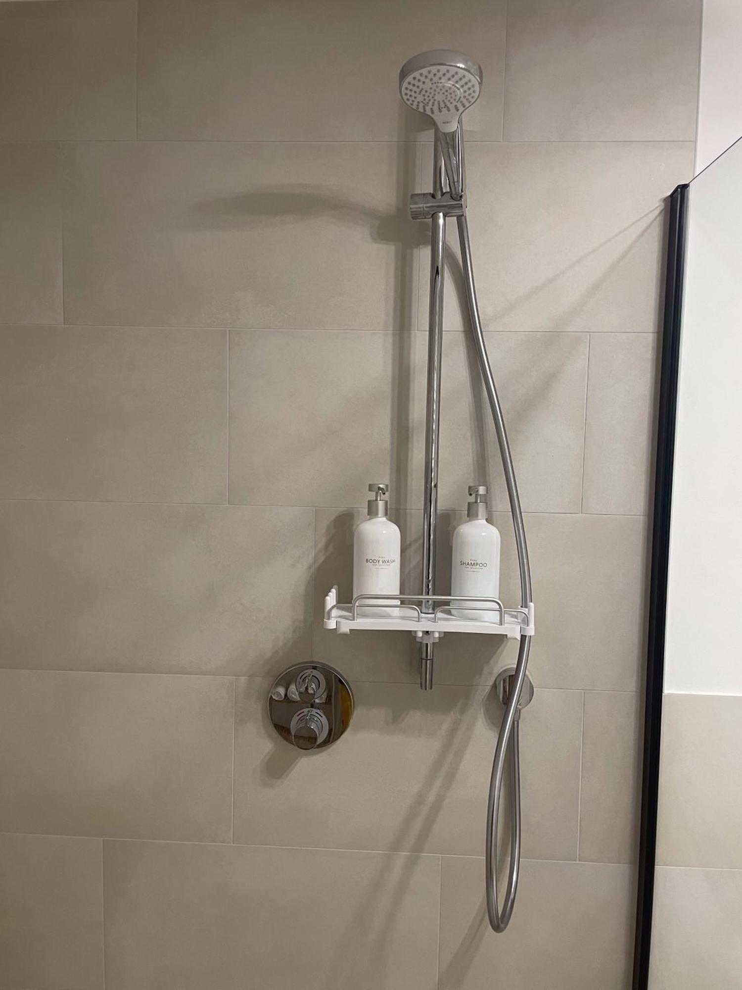 Luxurious And Stylish At Ber Airport Apartment Schoenefeld